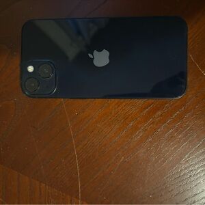 Apple iPhone 13 - Midnight Black